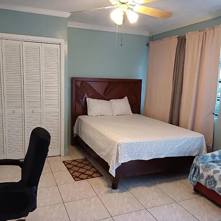 Errol And Nancys Place